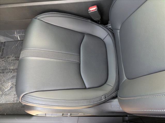 New 2025 Honda Pilot Touring image 4