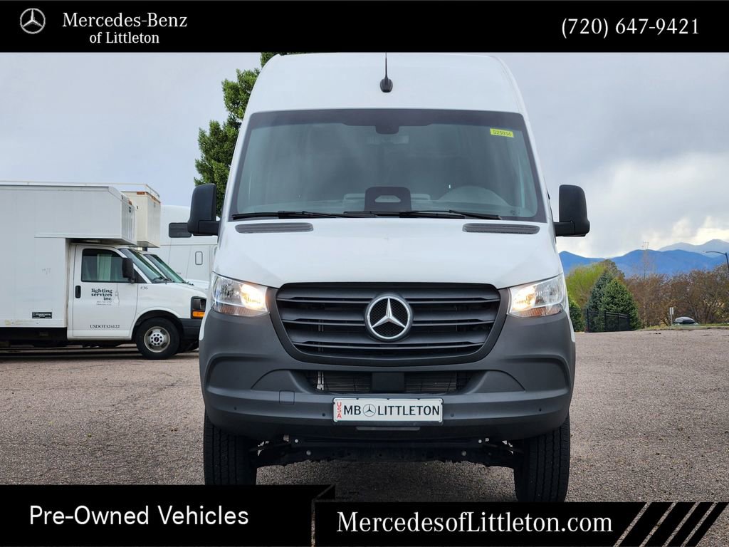 Used 2025 Mercedes-Benz Sprinter 2500 image 2