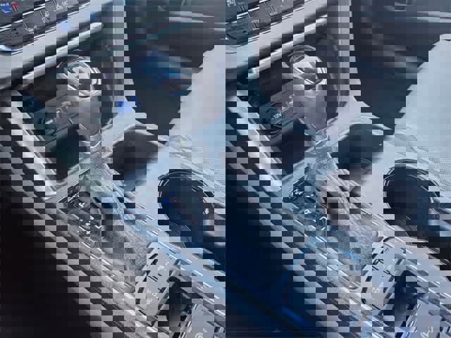 Used 2017 Hyundai Sonata Limited w/ Ultimate Package 04 image 32