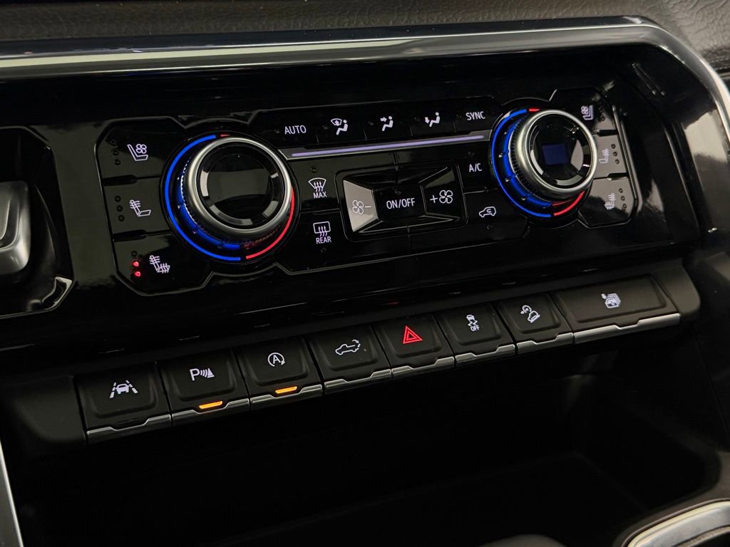 Used 2024 GMC Sierra 1500 Denali w/ Denali Reserve Package image 20