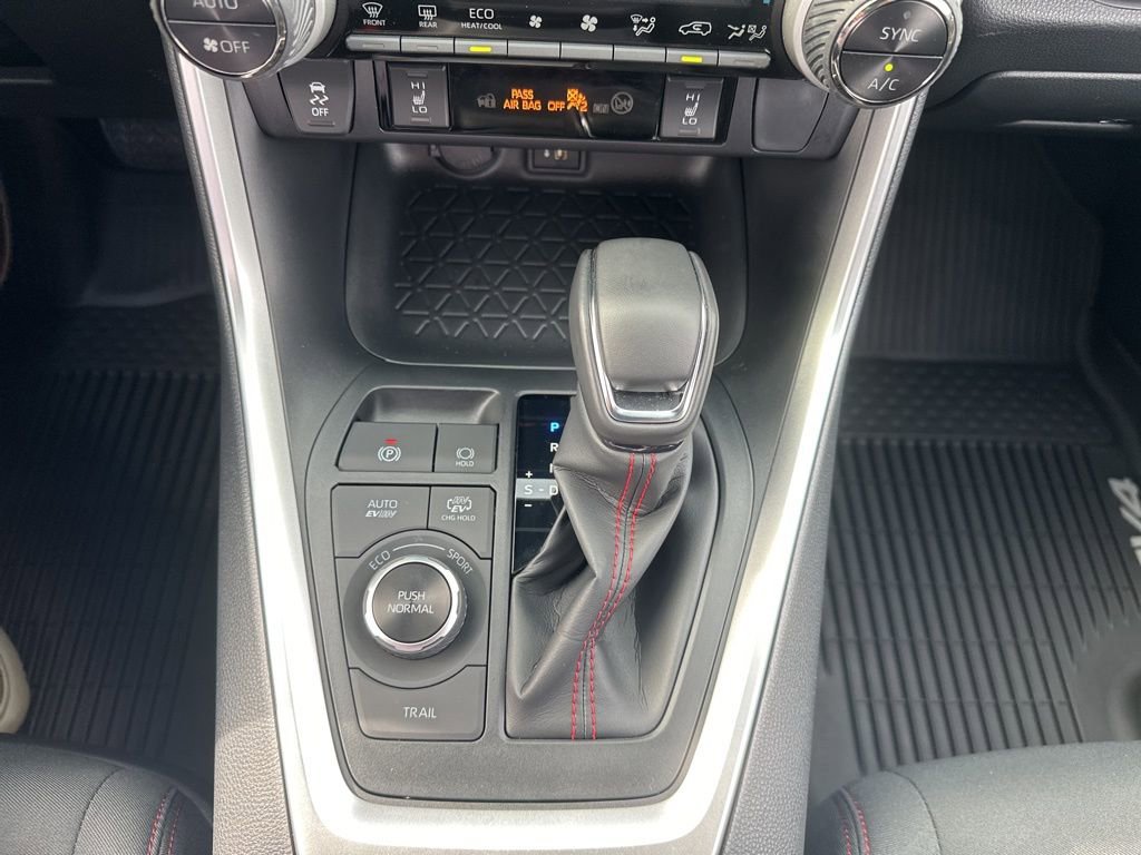 Certified 2025 Toyota RAV4 SE image 24