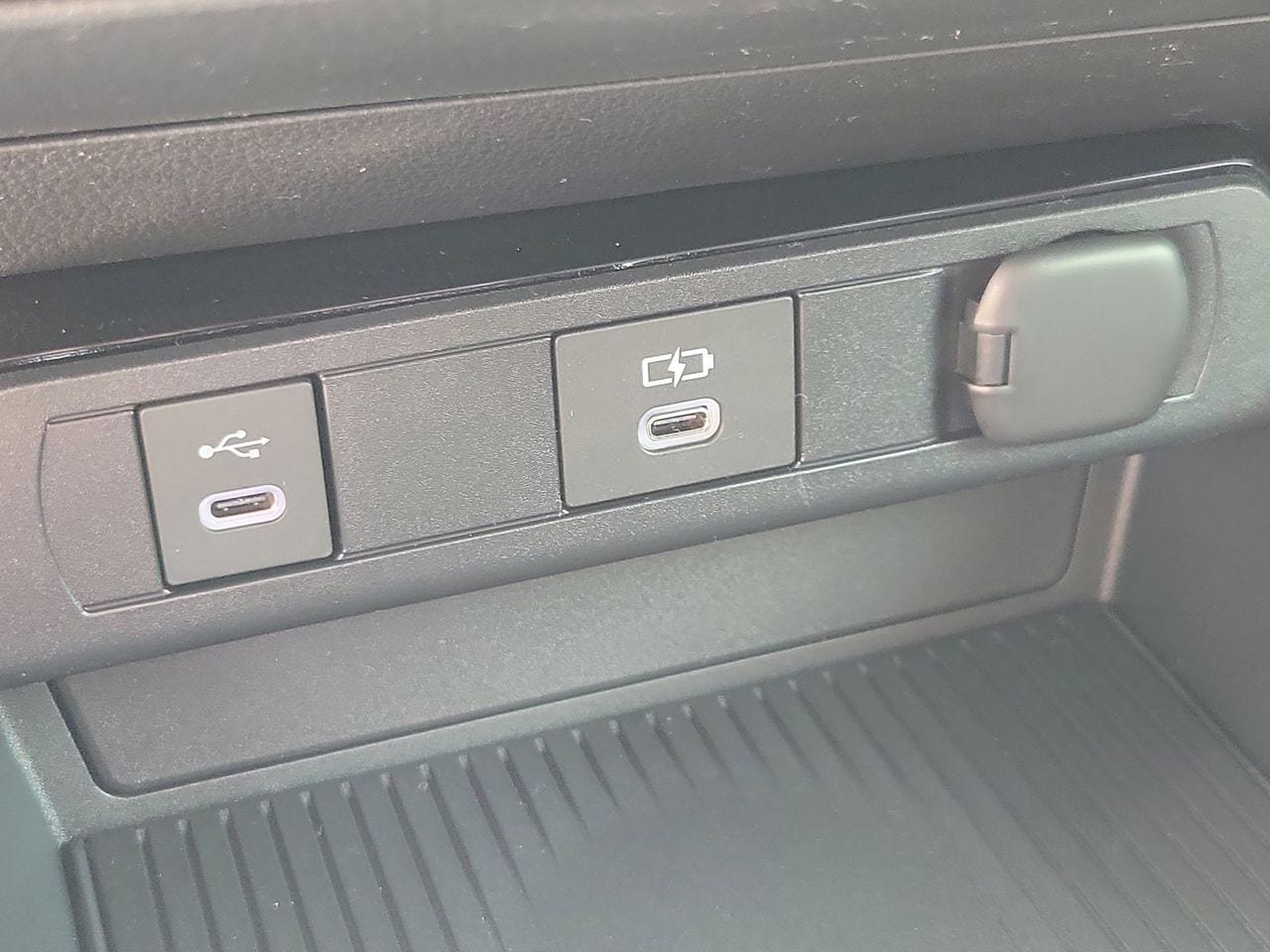 New 2026 Toyota Prius Plug-In Hybrid FWD image 26