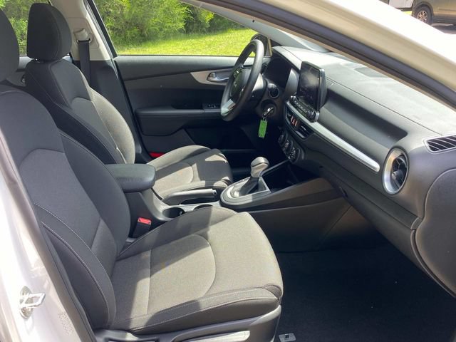 Used 2023 Kia Forte LXS w/ LXS Technology Package FWD image 34