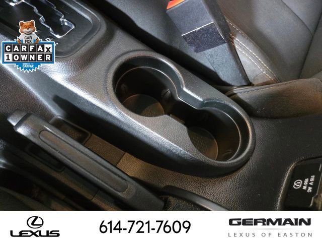 Used 2017 Jeep Wrangler Unlimited Sahara w/ Dual Top Group AWD/4WD image 32