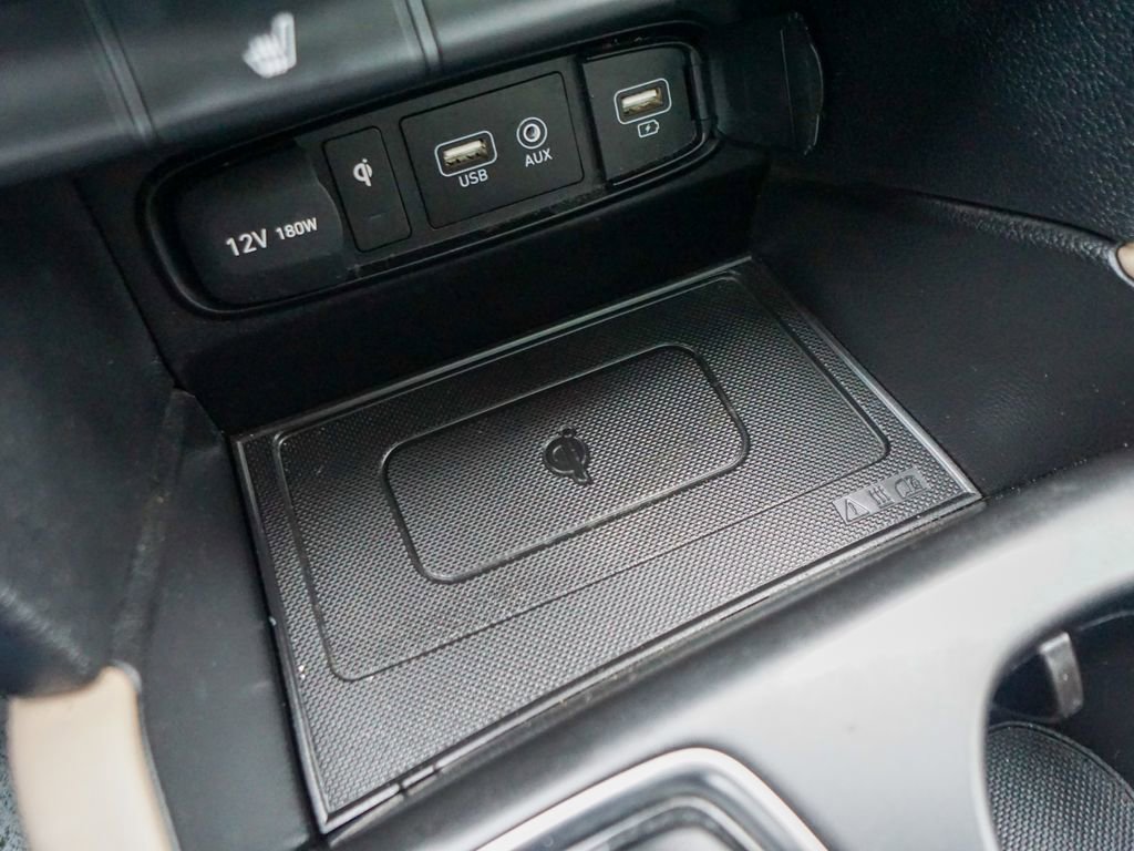 Used 2020 Hyundai Santa Fe SEL image 27