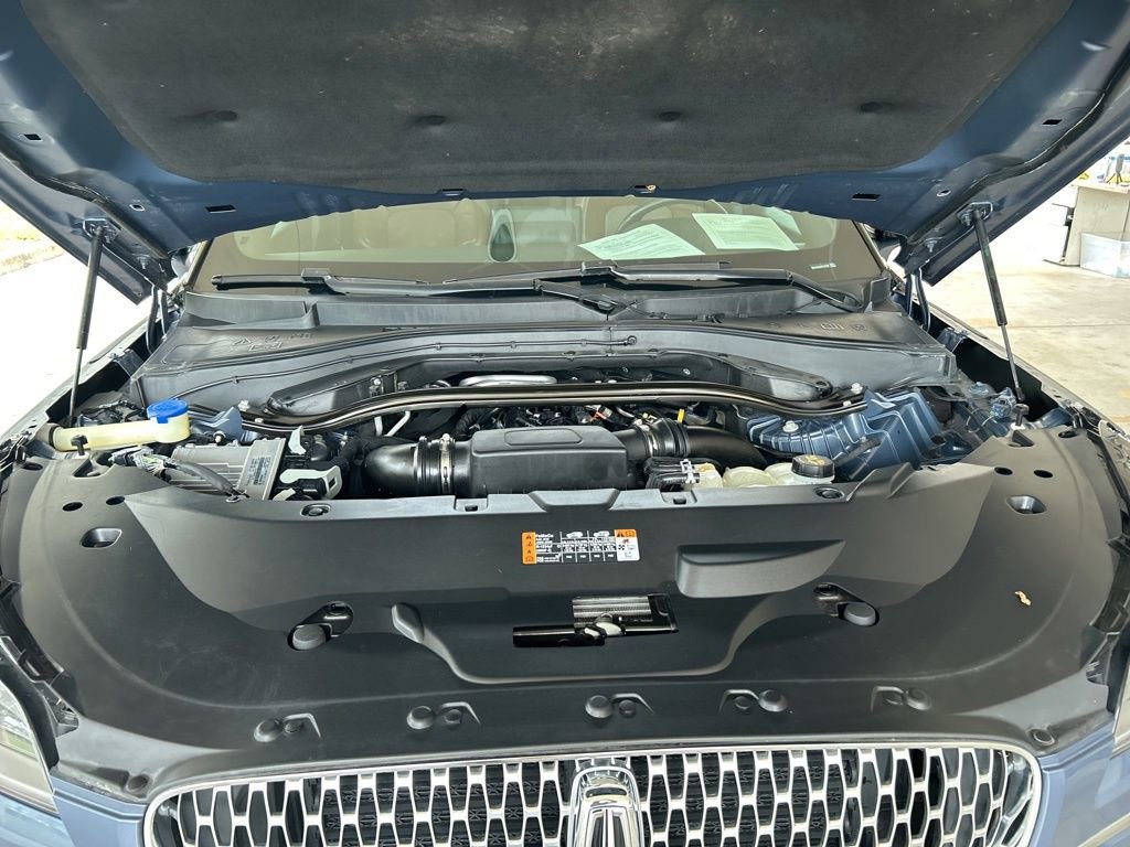 Used 2021 Lincoln Aviator Reserve w/ Equipment Group 201A RWD image 11