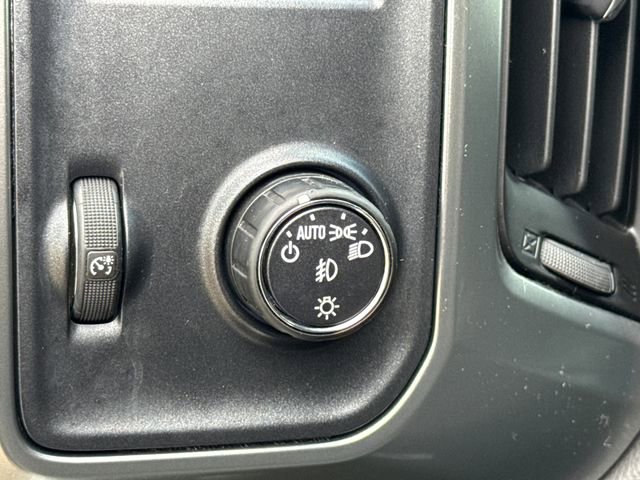 Used 2015 Chevrolet Silverado 1500 LT w/ Texas Edition, 1LT Trim RWD image 21