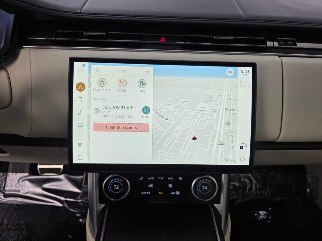 Used 2023 Land Rover Range Rover SE image 24