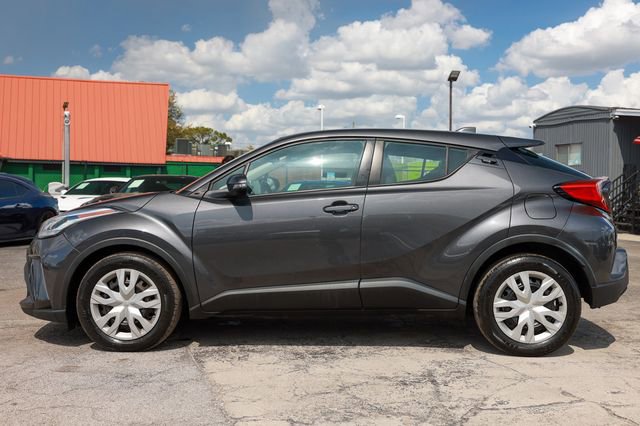 Used 2021 Toyota C-HR LE FWD image 4
