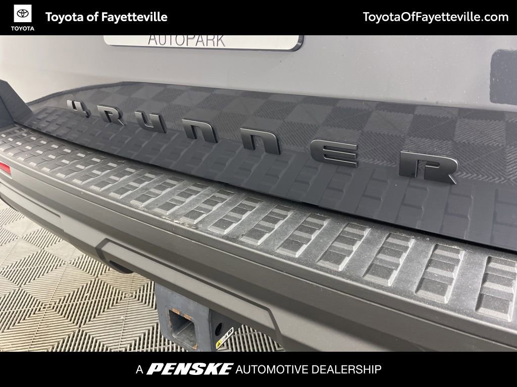 Certified 2025 Toyota 4Runner SR5 AWD/4WD image 3