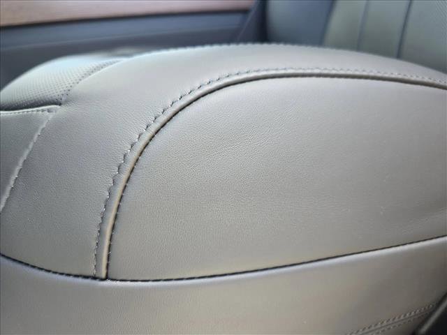 New 2025 Land Rover Range Rover SE image 29