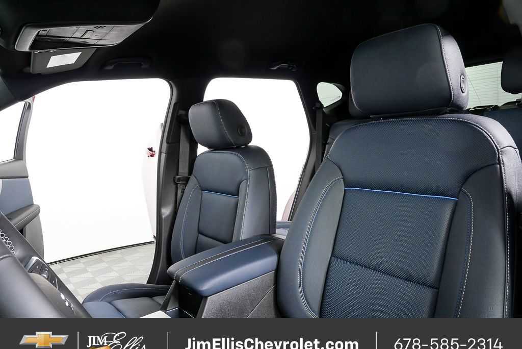 New 2026 Chevrolet Blazer RS w/ LPO, Floor Liner Package image 7