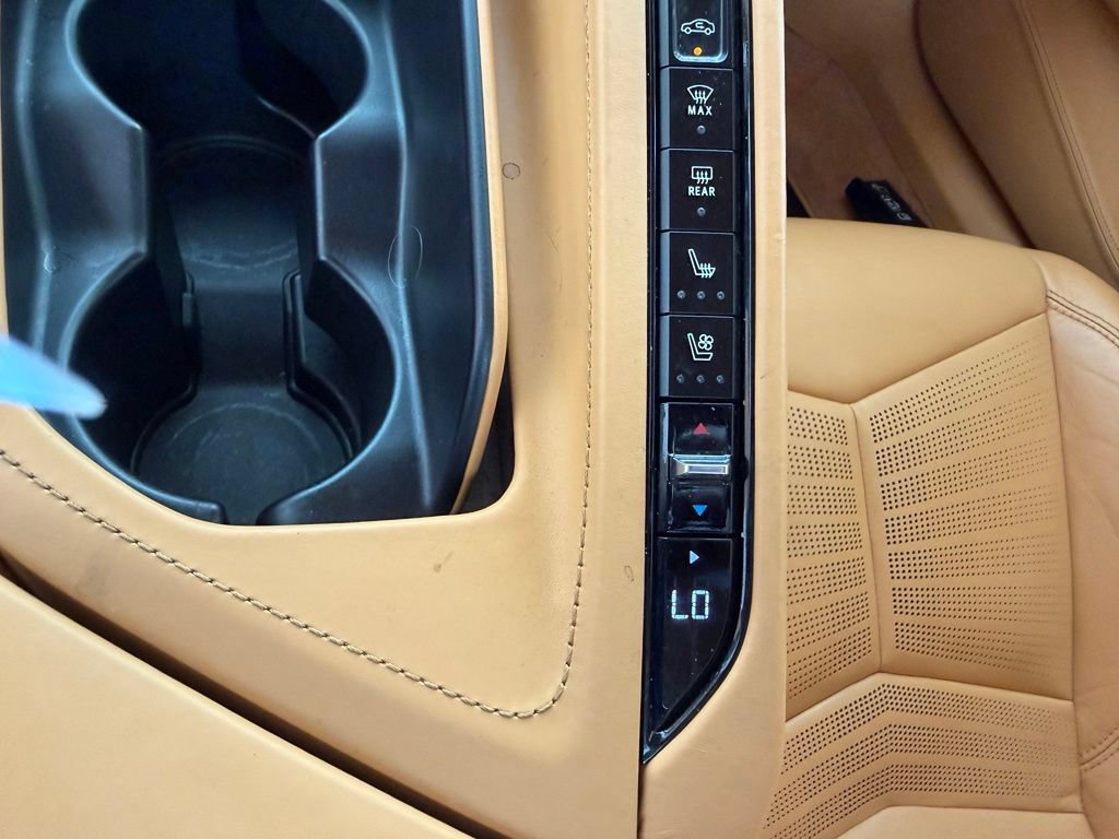 Used 2021 Chevrolet Corvette Stingray Premium Conv w/ Z51 Performance Package RWD image 44
