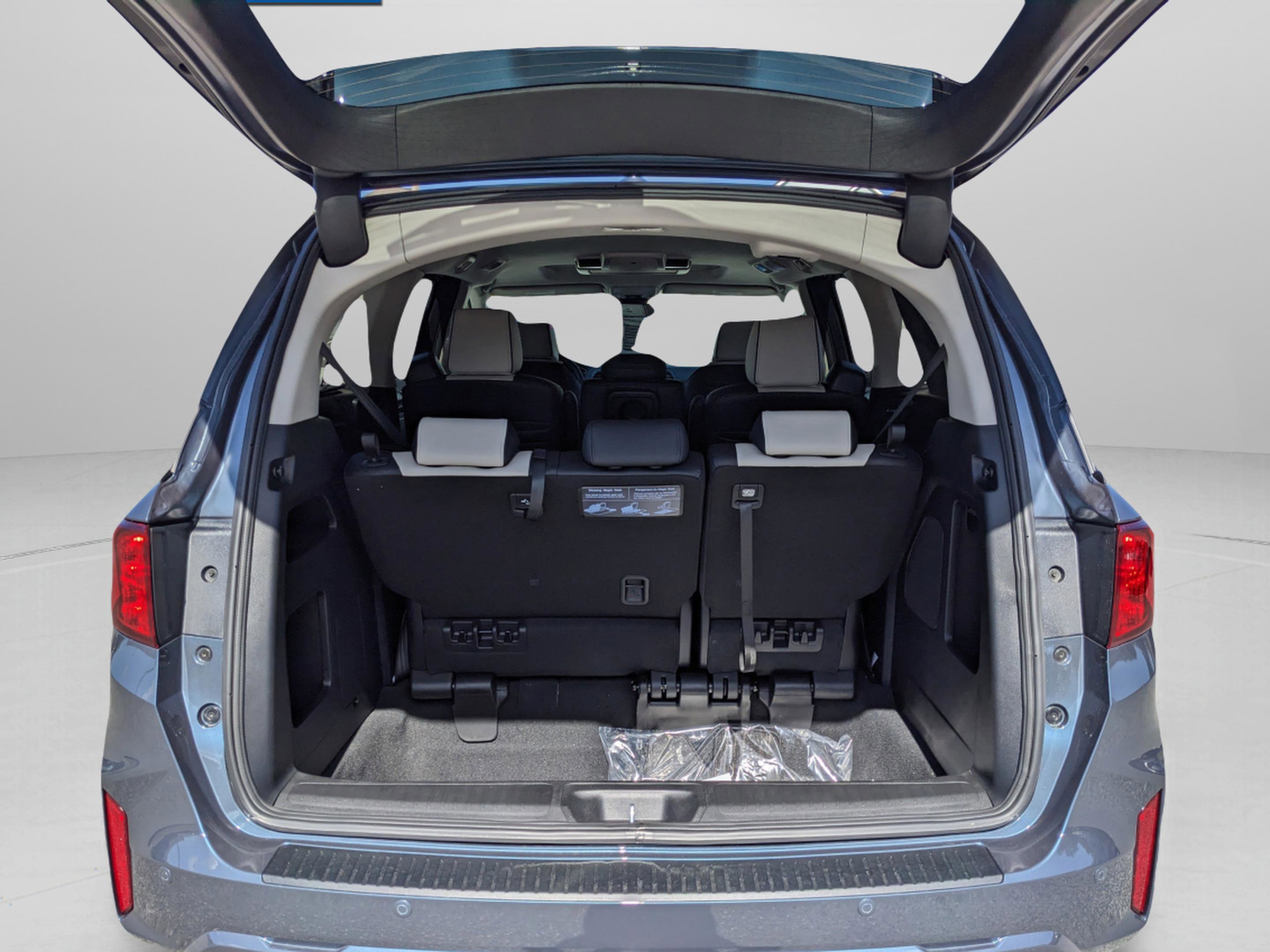 New 2026 Honda Odyssey Elite image 12