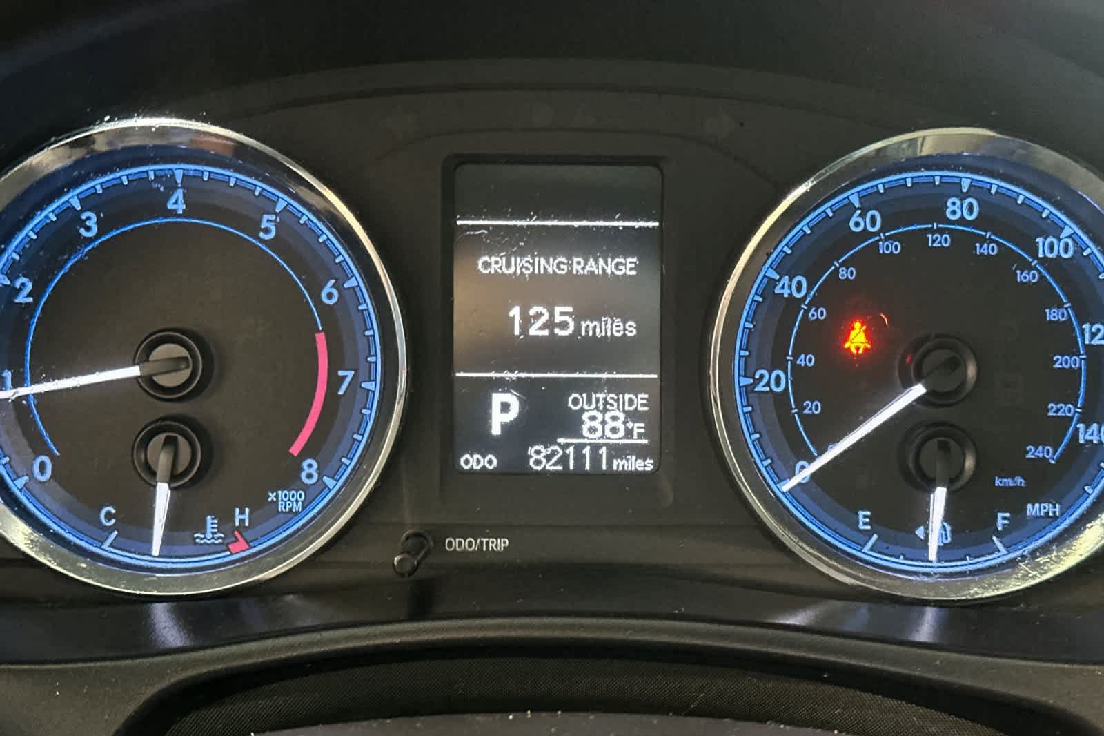 Used 2017 Toyota Corolla LE w/ Carpet Mat Package (TMS) FWD image 29