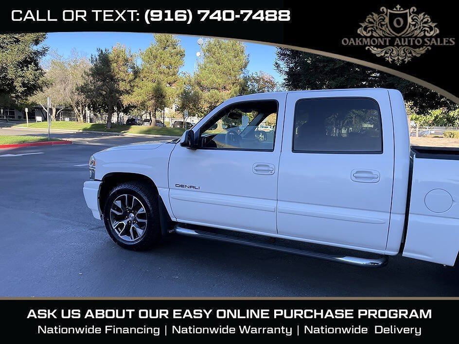 Used 2005 GMC Sierra 1500 Denali w/ Safe And Sound Package AWD/4WD image 6