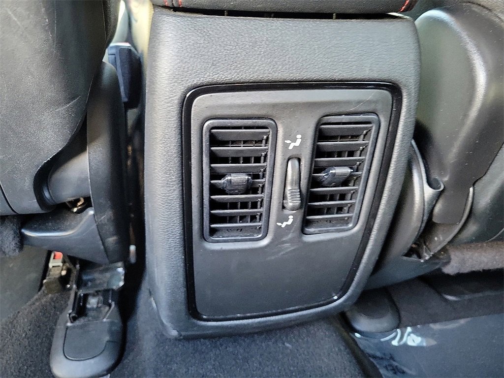 Used 2023 Dodge Durango GT image 19