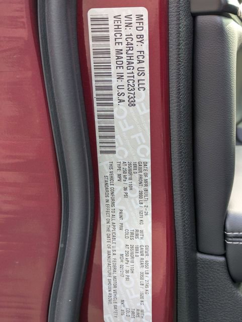 New 2026 Jeep Grand Cherokee Laredo X AWD/4WD image 32