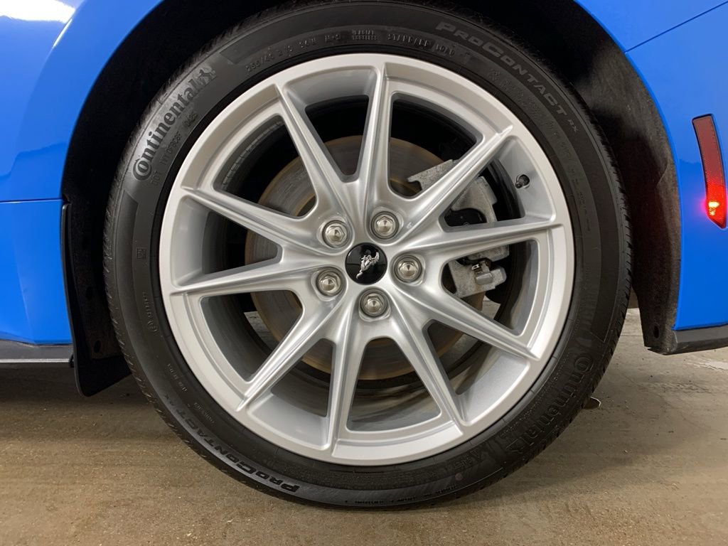 Used 2025 Ford Mustang GT Premium image 38