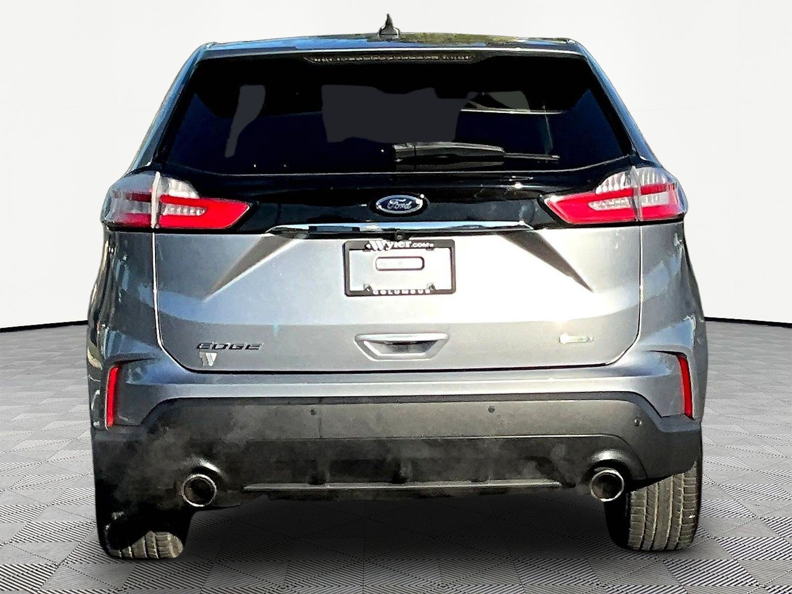 Used 2020 Ford Edge SE FWD image 5