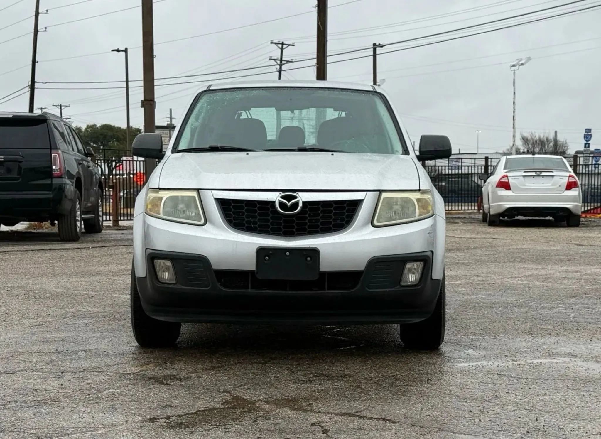 Used 2010 MAZDA Tribute i Sport image 2