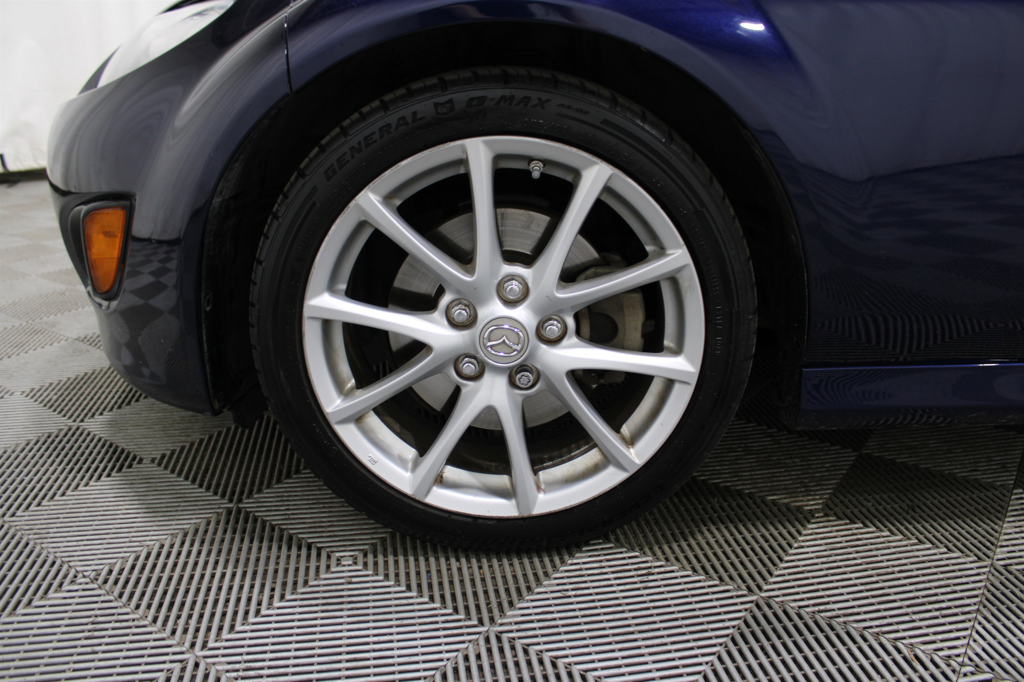 Used 2010 MAZDA MX-5 Miata Grand Touring w/ Premium Pkg image 31