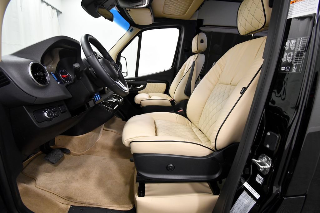 Used 2021 Mercedes-Benz Sprinter 3500 image 16
