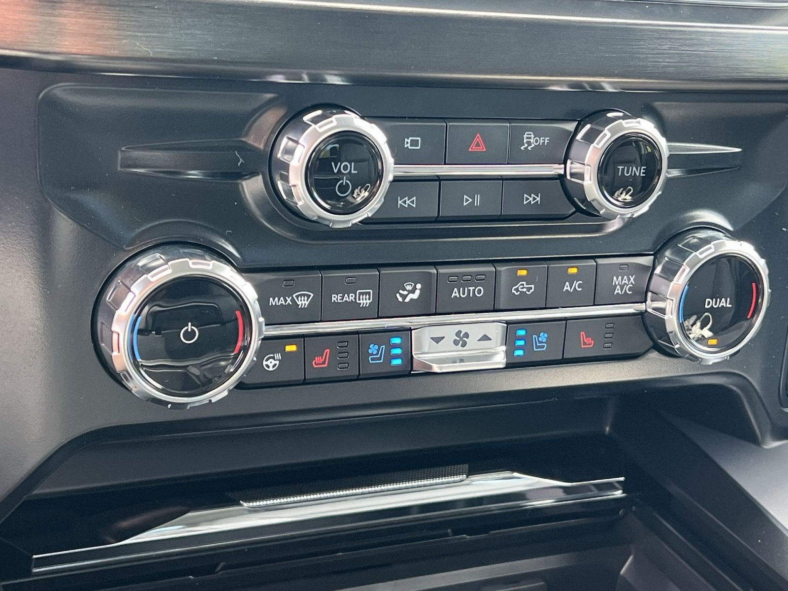 New 2026 Ford F350 Lariat AWD/4WD image 21