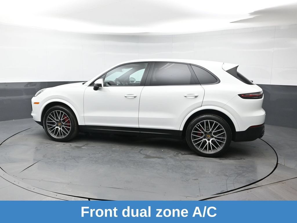 Used 2022 Porsche Cayenne AWD/4WD image 4