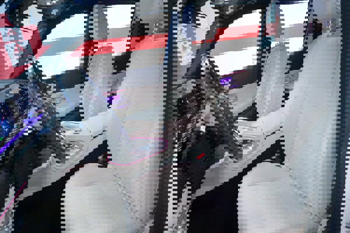 Used 2023 Mercedes-Benz GLS 450 4MATIC image 13