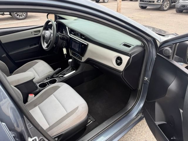 Used 2017 Toyota Corolla LE w/ Carpet Mat Package (TMS) FWD image 26