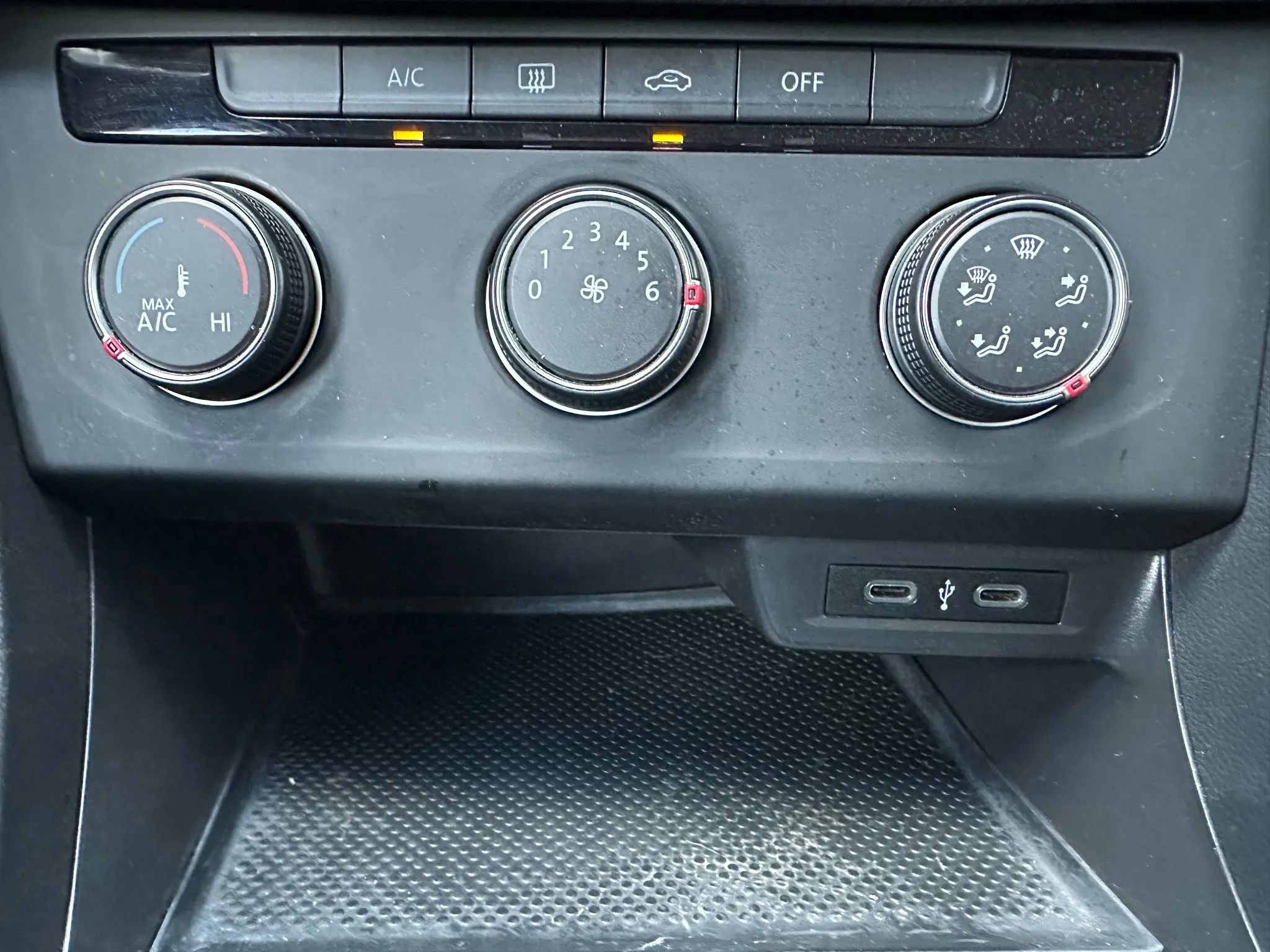 Used 2021 Volkswagen Jetta R-Line image 20
