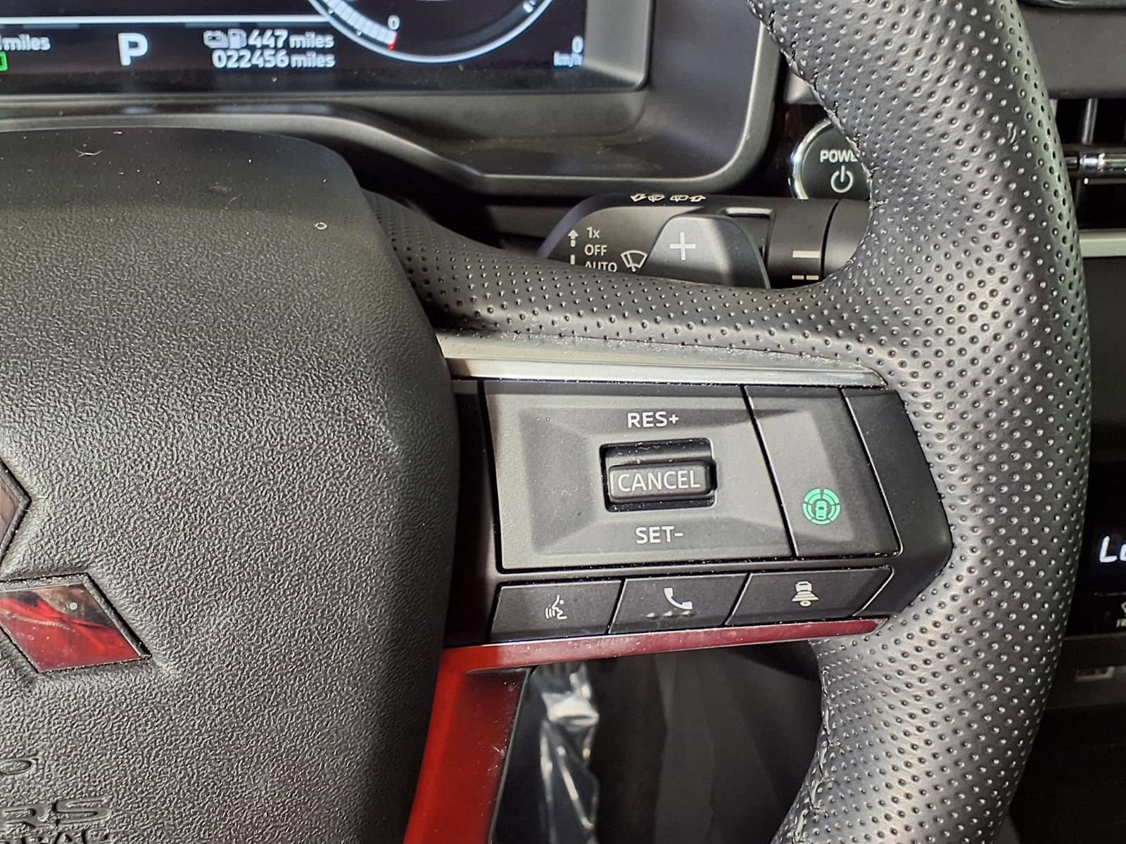 Used 2024 Mitsubishi Outlander SE image 27