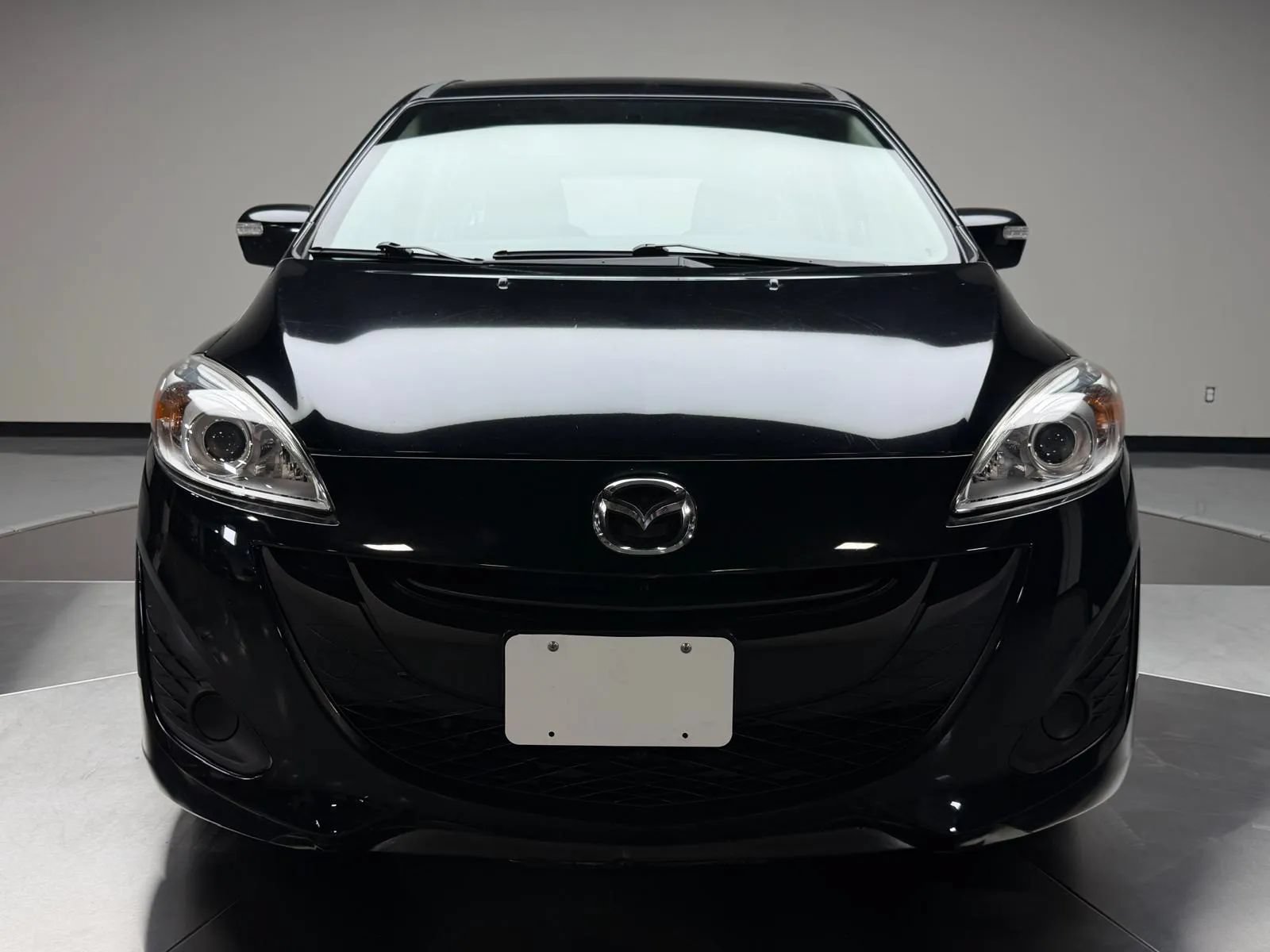 Used 2014 MAZDA MAZDA5 Sport FWD image 3
