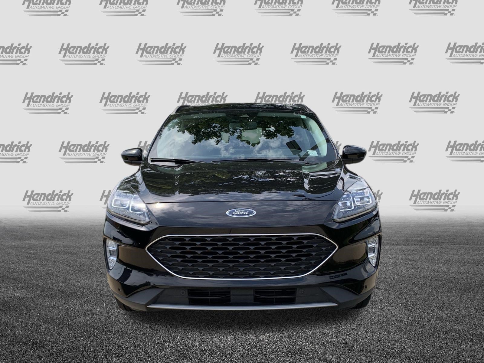 Used 2021 Ford Escape Titanium AWD/4WD image 3
