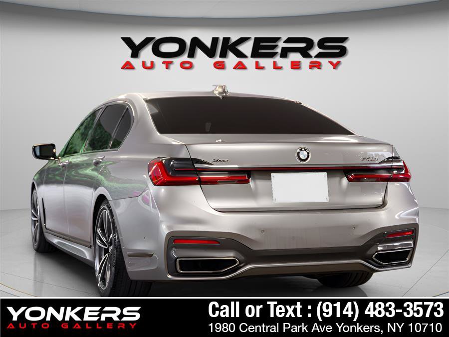 Used 2020 BMW 740i w/ M Sport Package RWD image 6