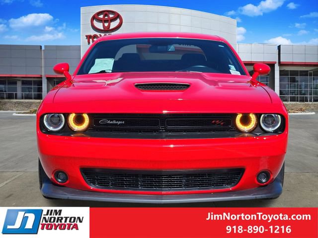 Used 2022 Dodge Challenger R/T Scat Pack RWD image 2