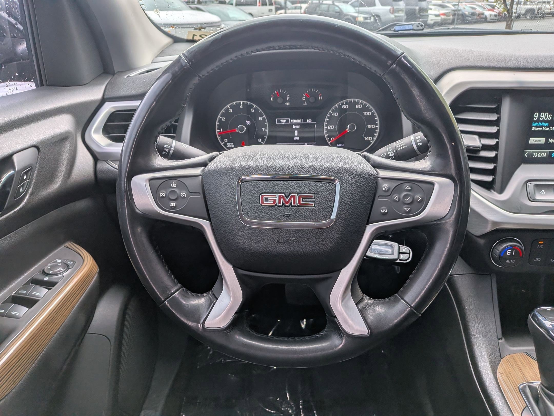 Used 2019 GMC Acadia SLE w/ LPO, Black Accent Package image 14