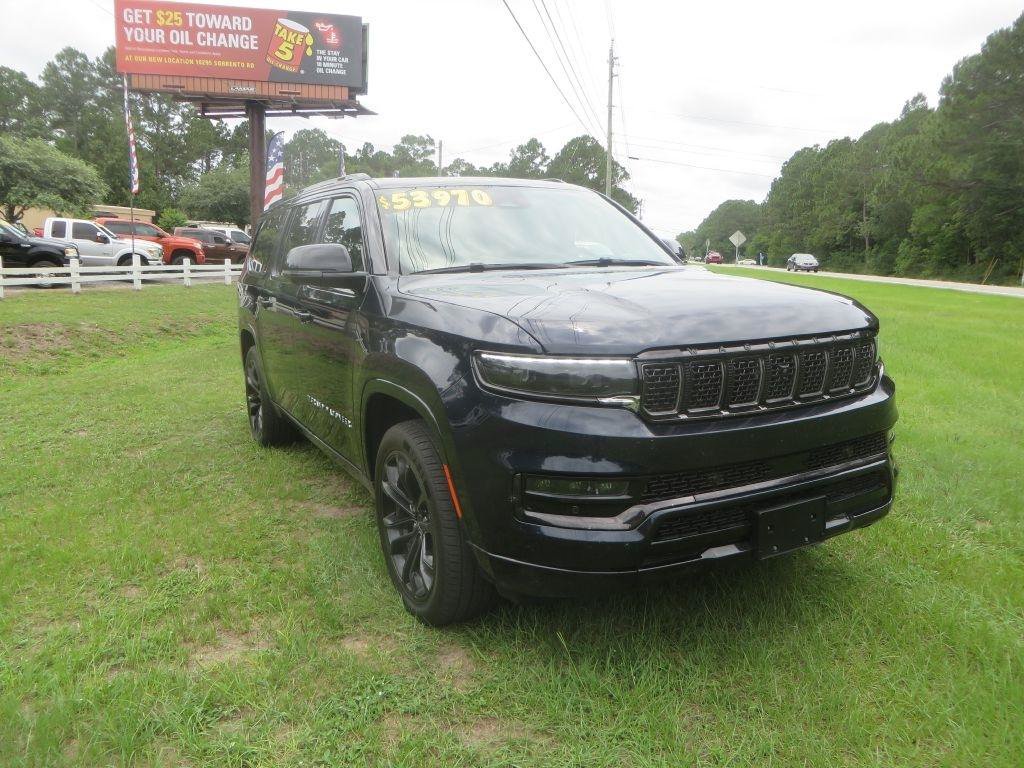 Used 2024 Jeep Grand Wagoneer L Series II w/ Quick Order Packagew 28T AWD/4WD image 4