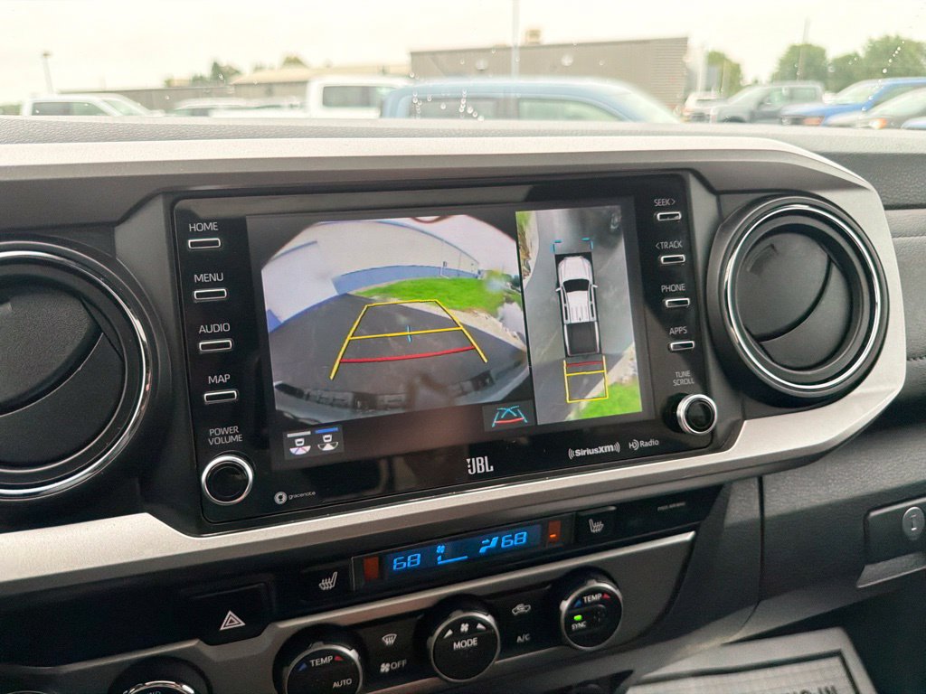 Used 2021 Toyota Tacoma Limited AWD/4WD image 19