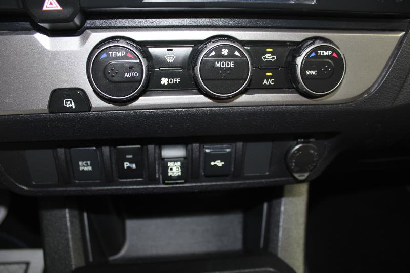 Used 2022 Toyota Tacoma SR5 image 33