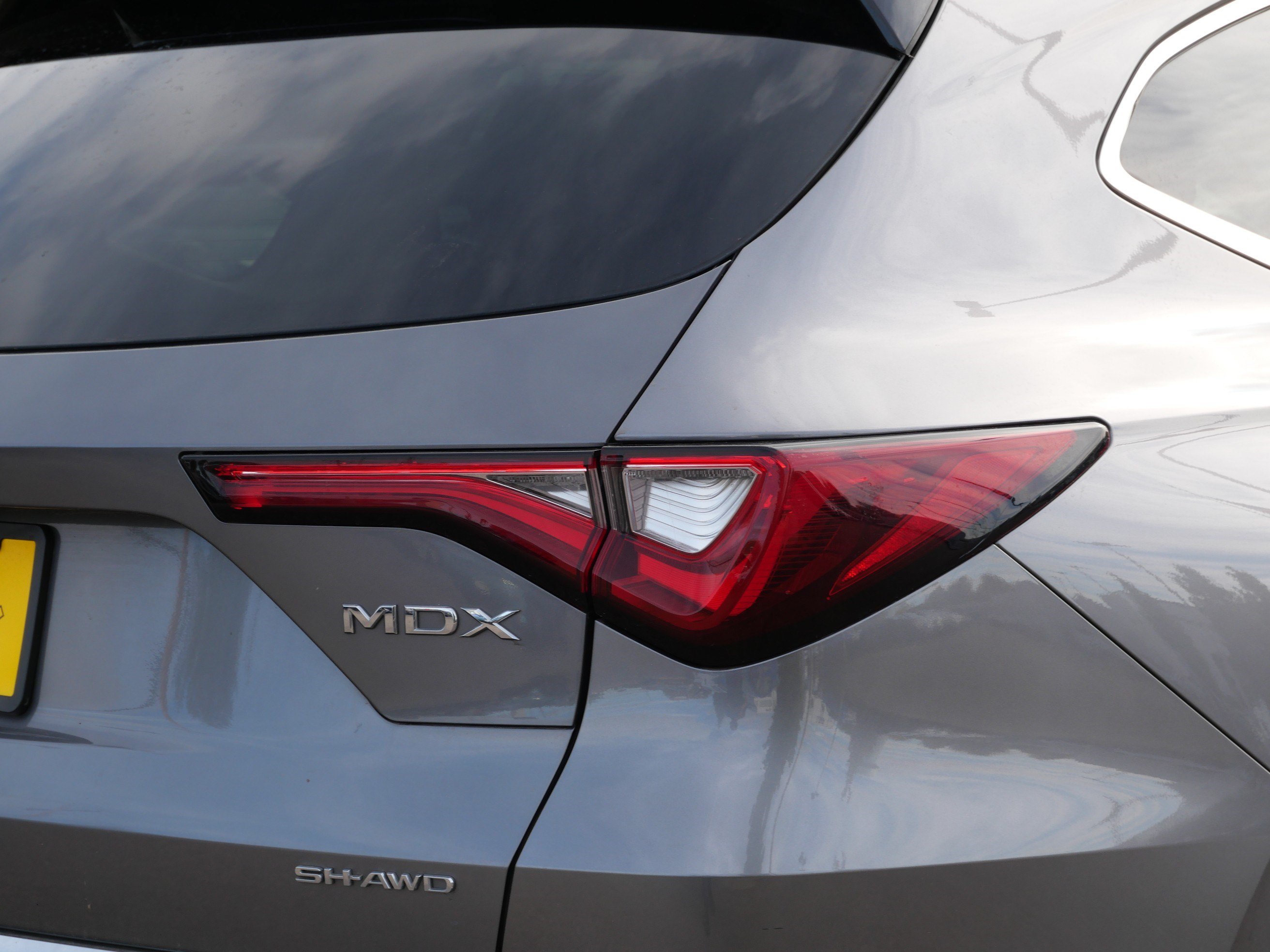 Used 2022 Acura MDX w/ Technology Package AWD/4WD image 17