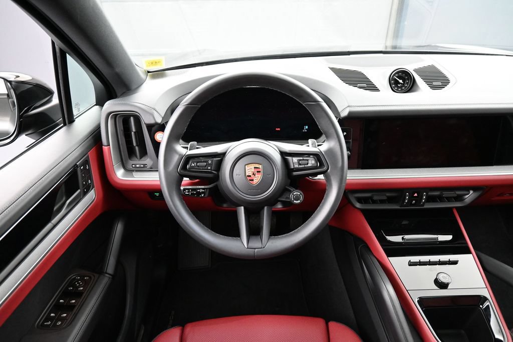 Certified 2026 Porsche Cayenne E-Hybrid Coupe AWD/4WD image 17