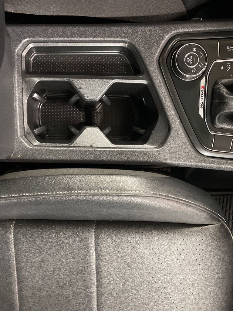 Used 2018 Volkswagen Tiguan SEL w/ 3rd Row Seat Package image 49