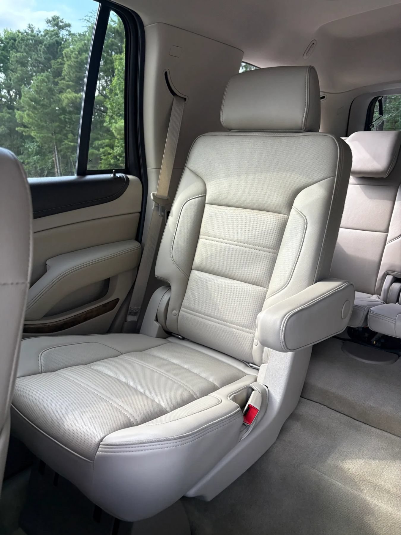 Used 2016 GMC Yukon Denali w/ Open Road Package AWD/4WD image 47