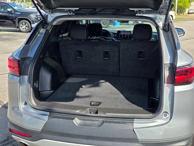 Used 2025 Chevrolet Blazer LT AWD/4WD image 12