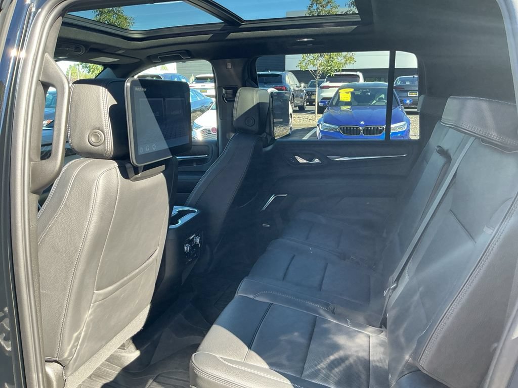 Used 2023 GMC Yukon XL Denali w/ Denali Reserve Package AWD/4WD image 22