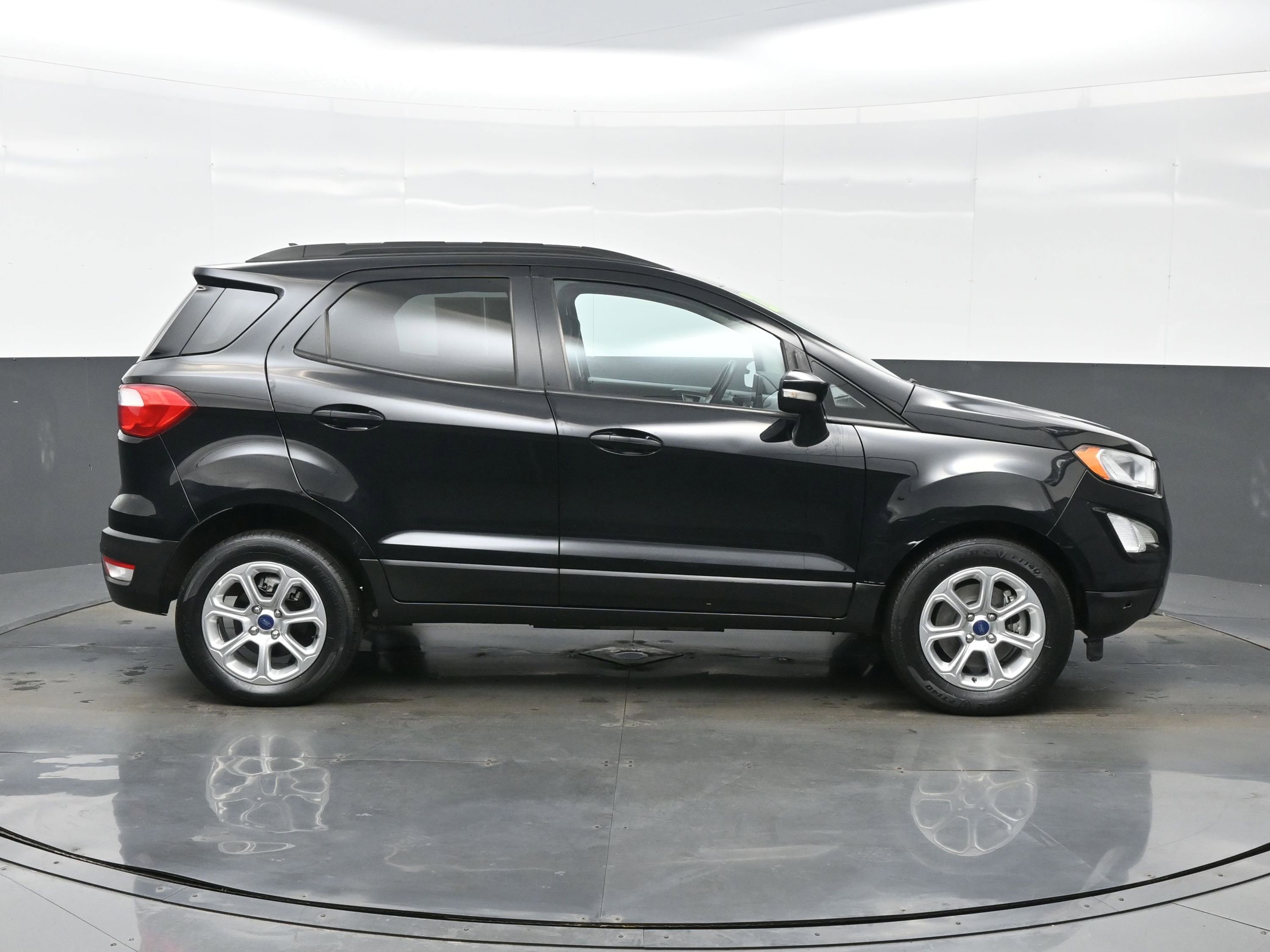 Used 2021 Ford EcoSport SE image 7