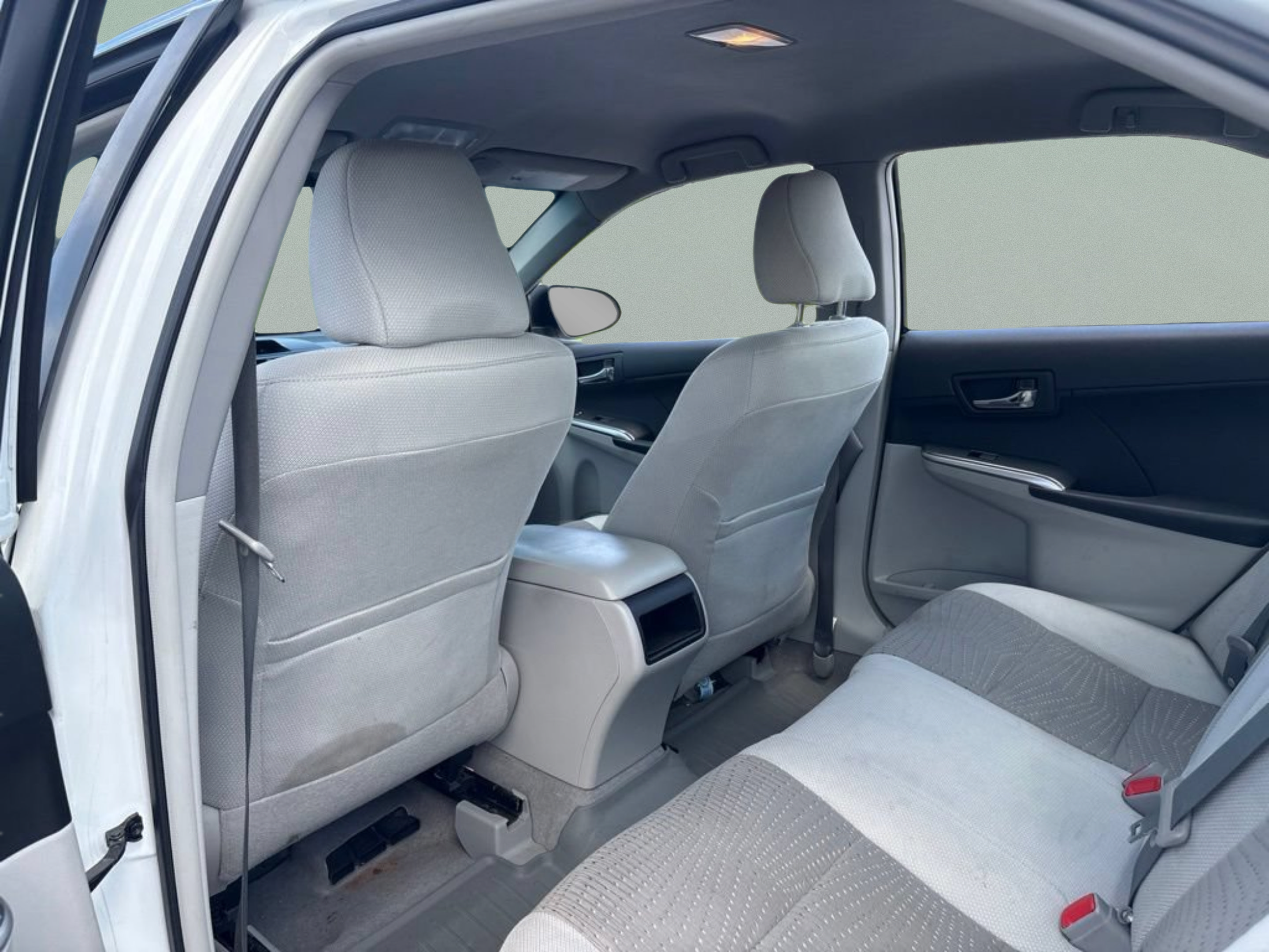 Used 2012 Toyota Camry LE FWD image 22