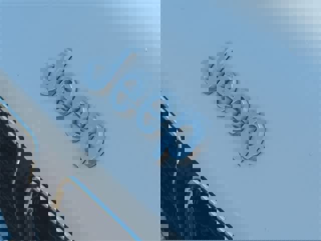 Used 2025 Jeep Grand Cherokee Laredo image 12